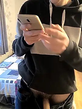 Snapshot of Naked_Ben chatting on 09-26-25, 02:46 Naked Ben online show from 09-26-25, 02:46