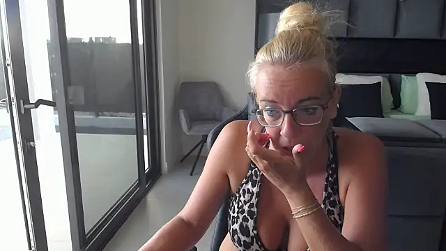 Wendysexyx online show from 12-22-25, 11:54