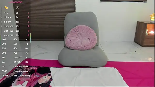 Snapshot of Baby_Claraa chatting on 03-22-25, 04:45 Baby Claraa online show from 03-22-25, 04:45