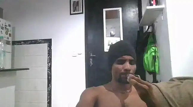 WellingtonPiettroRio online show from 12-14-24, 02:11