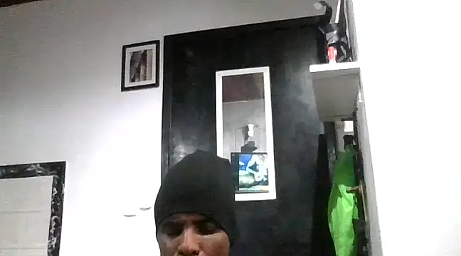 WellingtonPiettroRio online show from 12-03-24, 02:09