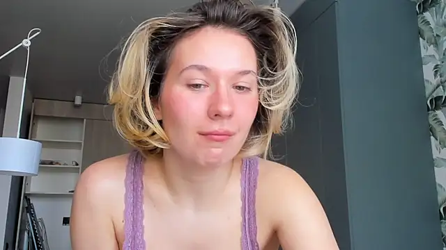 Lilith lutherlow online show from 04-10-26, 11:17