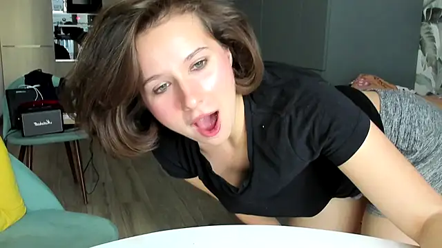 Lilith lutherlow online show from 09-23-25, 02:02