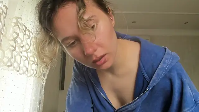 Lilith lutherlow online show from 06-07-26, 09:58