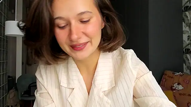 Lilith lutherlow online show from 11-17-25, 12:53