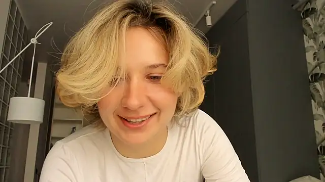 Lilith lutherlow online show from 01-10-26, 01:17