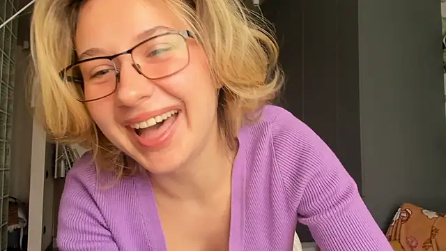 Lilith lutherlow online show from 03-31-26, 08:27