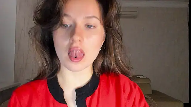 Lilith lutherlow online show from 01-24-25, 05:11