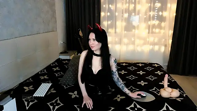 RoxieCrash online show from 01-12-26, 04:03