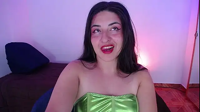 Snapshot of moritalatina chatting on 10-24-25, 01:48 moritalatina online show from 10-24-25, 01:48