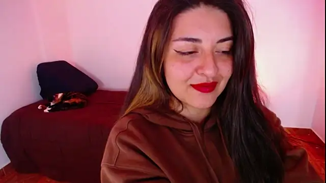 Snapshot of moritalatina chatting on 10-25-25, 12:43 moritalatina online show from 10-25-25, 12:43