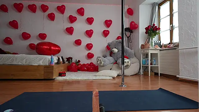 Snapshot of missdaisydiamond777 chatting on 02-11-25, 10:14 missdaisydiamond777 online show from 02-11-25, 10:14