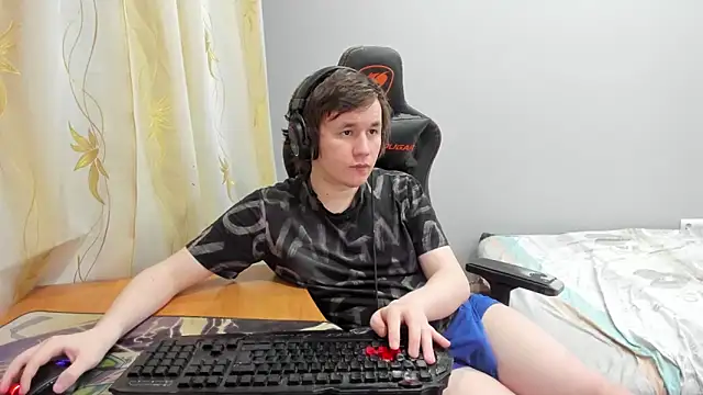 iliaskrislove online show from 04-10-26, 07:32