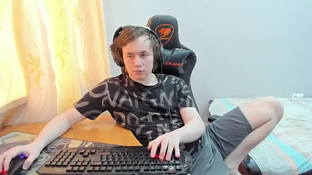 iliaskrislove online show from 03-25-26, 04:23