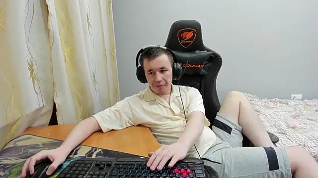 iliaskrislove online show from 11-10-25, 10:48