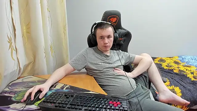 iliaskrislove online show from 10-31-25, 02:35