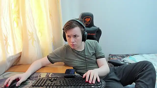 iliaskrislove online show from 06-10-26, 06:47