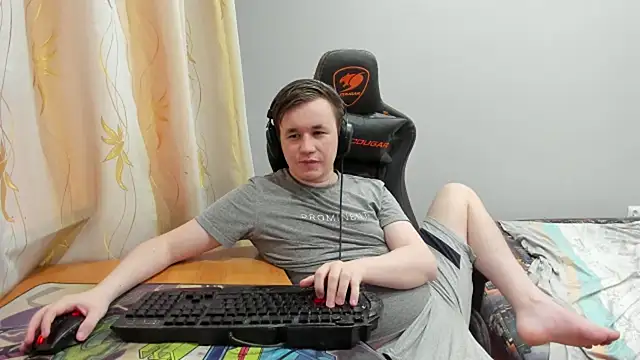 iliaskrislove online show from 06-19-26, 11:20