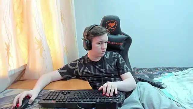 iliaskrislove online show from 06-11-26, 12:32