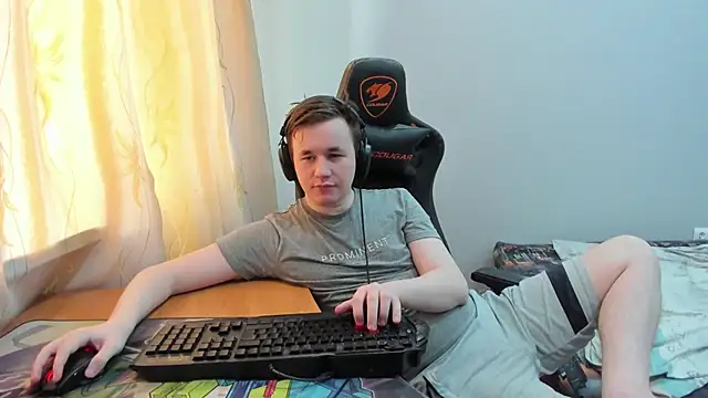 iliaskrislove online show from 06-19-26, 11:16