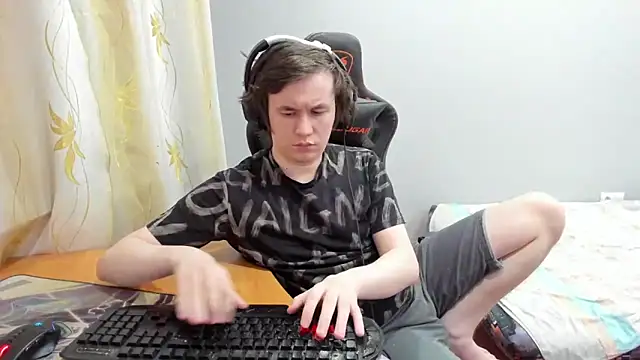 iliaskrislove online show from 03-24-26, 04:18