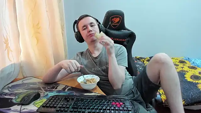 iliaskrislove online show from 10-29-25, 10:58