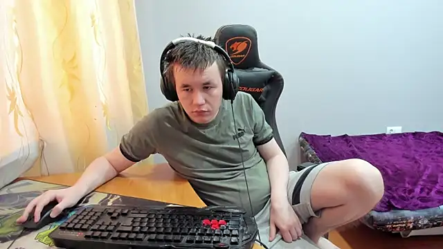 iliaskrislove online show from 12-19-25, 06:27