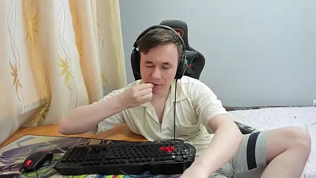 iliaskrislove online show from 05-11-26, 04:04