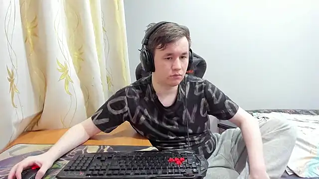 iliaskrislove online show from 06-12-26, 09:01