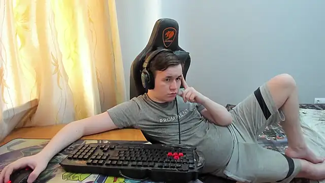 iliaskrislove online show from 06-25-26, 05:12
