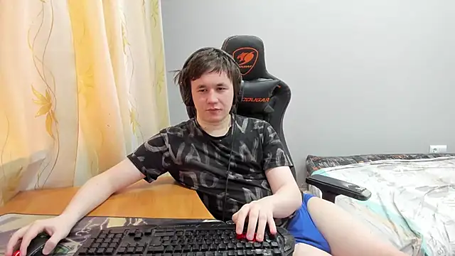 iliaskrislove online show from 04-06-26, 03:57