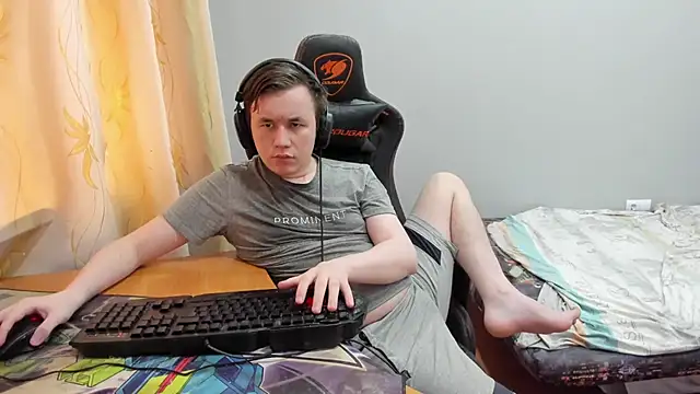 iliaskrislove online show from 06-30-26, 01:44