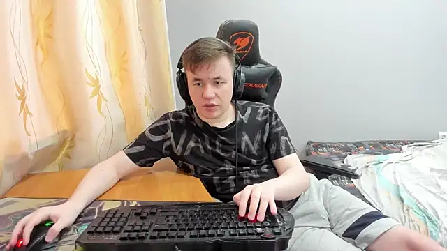 iliaskrislove online show from 04-28-26, 02:32