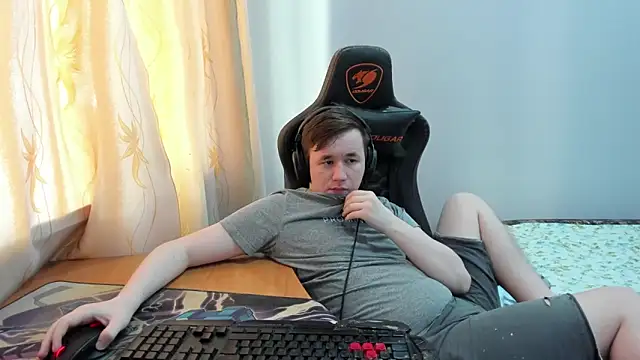 iliaskrislove online show from 06-01-26, 02:56