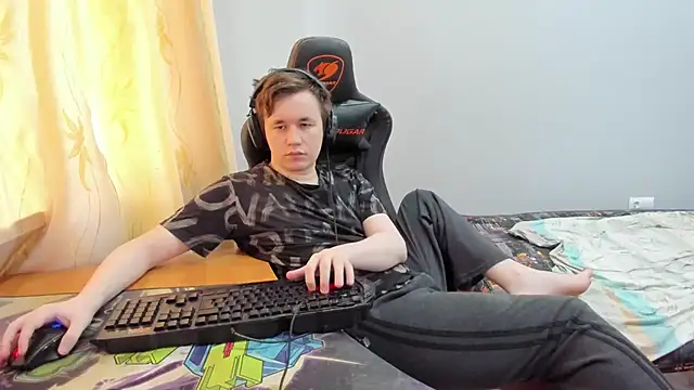 iliaskrislove online show from 07-04-26, 09:26