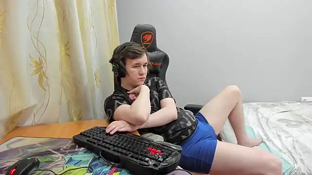 iliaskrislove online show from 04-09-26, 06:25