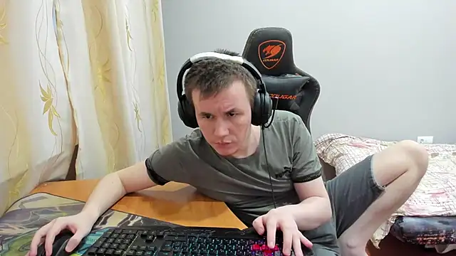 iliaskrislove online show from 11-13-25, 03:54