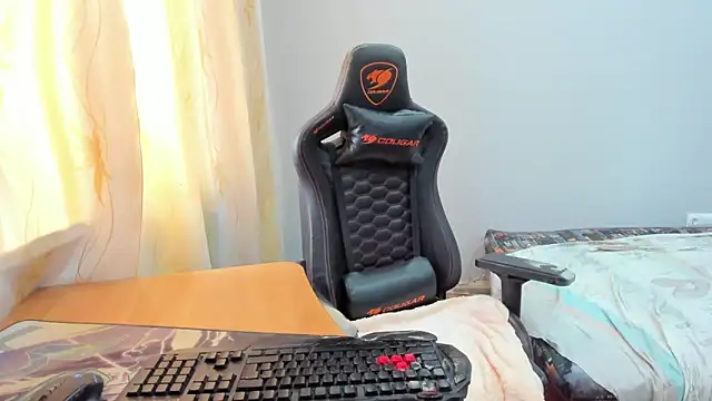 iliaskrislove online show from 04-08-26, 05:42