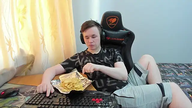 iliaskrislove online show from 05-19-26, 04:30