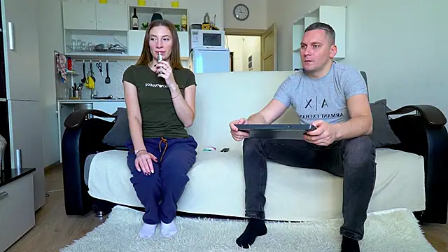 littlesweettifany online show from 11-15-25, 12:09