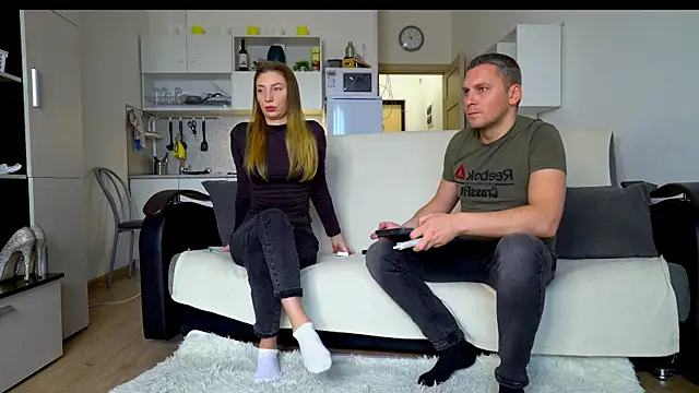 littlesweettifany online show from 10-28-25, 11:09