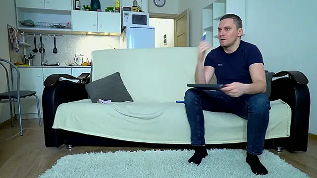littlesweettifany online show from 02-11-25, 12:04