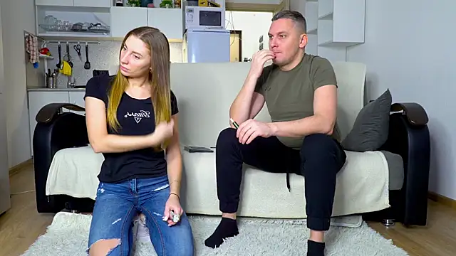 littlesweettifany online show from 12-16-25, 11:36