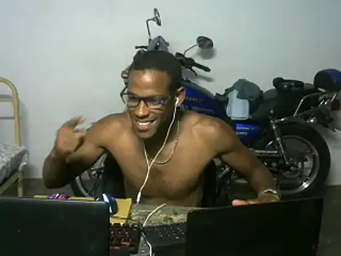 Snapshot of michel_sc chatting on 05-21-26, 05:38 michel sc online show from 05-21-26, 05:38