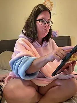 FreakNastyLacie online show from 09-28-25, 12:23