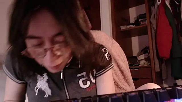 emily pearl  online show from 12-03-25, 10:09