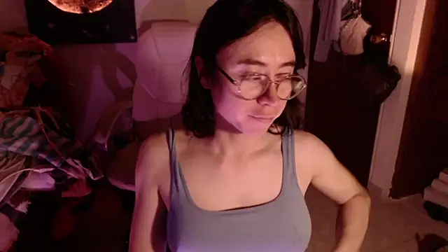 emily pearl  online show from 12-19-25, 11:29