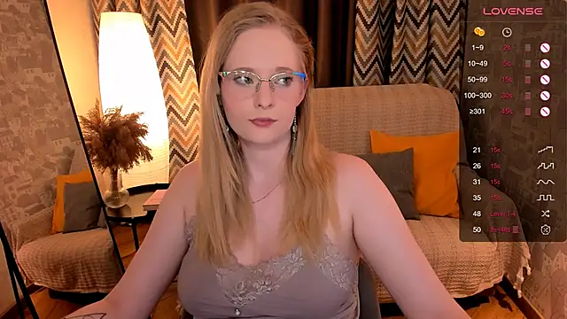 Aemilia  online show from 10-06-25, 08:26