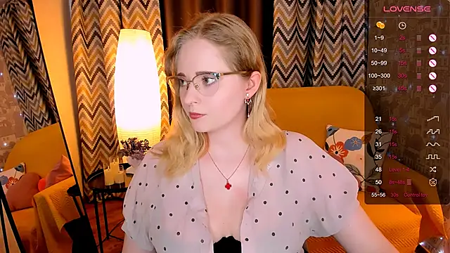 Aemilia  online show from 03-29-26, 08:49