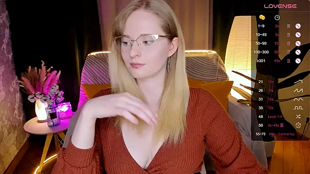 Aemilia  online show from 03-06-26, 08:31